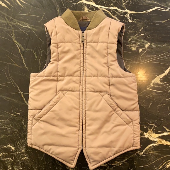 GapKids Quilted Vest - Picture 1 of 7